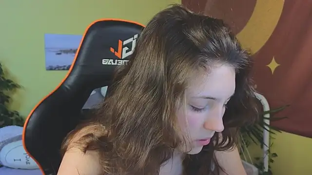 cherry lea online show from 02/06/25, 06:02