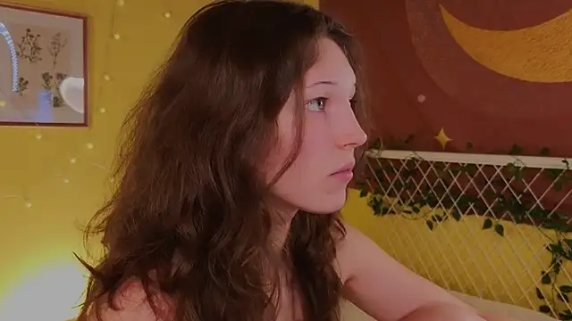 cherry lea online show from 10/18/25, 04:31