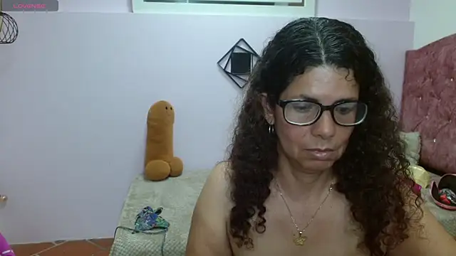 Snapshot of sila_bolum chatting on 03/04/25, 12:29 sila bolum online show from 03/04/25, 12:29