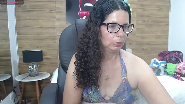 Snapshot of sila_bolum chatting on 03/03/25, 06:24 sila bolum online show from 03/03/25, 06:24