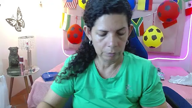 Snapshot of sila_bolum chatting on 07/04/26, 06:45 sila bolum online show from 07/04/26, 06:45
