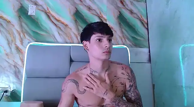 Apolo Hidalgo01 online show from 03/08/25, 05:22