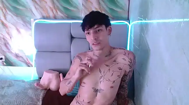 Apolo Hidalgo01 online show from 03/21/25, 04:40