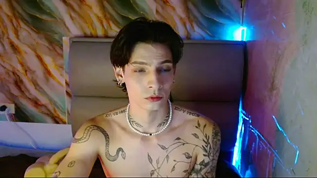 Apolo Hidalgo01 online show from 09/14/25, 04:24