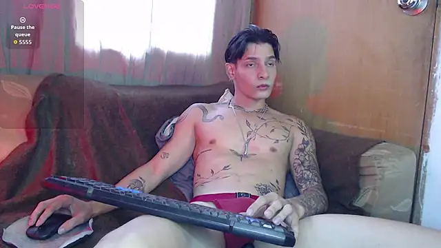 Apolo Hidalgo01 online show from 02/02/26, 07:46