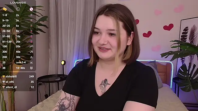Snapshot of Alice_Walters chatting on 02/06/25, 06:24 Alice Walters online show from 02/06/25, 06:24