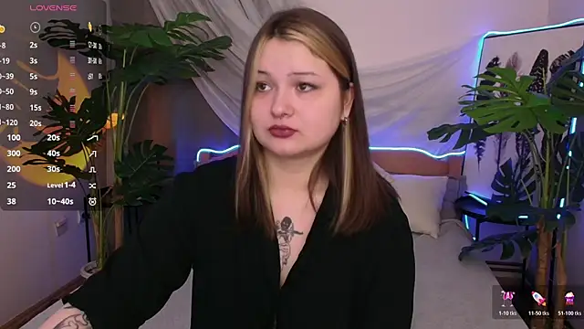 Snapshot of Alice_Walters chatting on 12/05/25, 01:43 Alice Walters online show from 12/05/25, 01:43