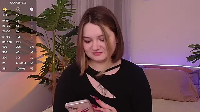 Snapshot of Alice_Walters chatting on 02/27/25, 03:59 Alice Walters online show from 02/27/25, 03:59