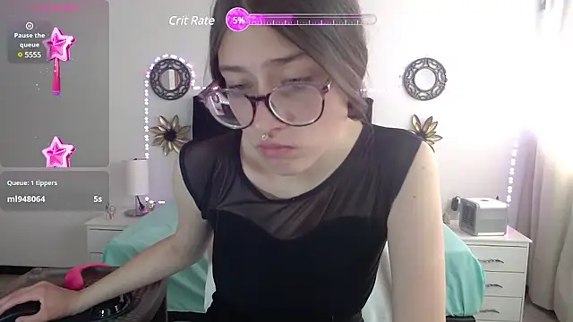 Snapshot of zoe_sweet5 chatting on 01/26/25, 05:23 zoe sweet5 online show from 01/26/25, 05:23