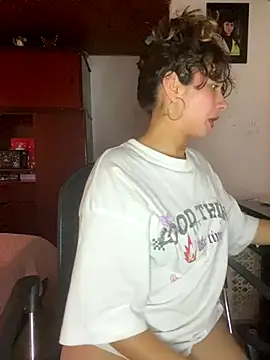 Snapshot of Andi9_ chatting on 09/19/25, 10:14 Andi9 online show from 09/19/25, 10:14