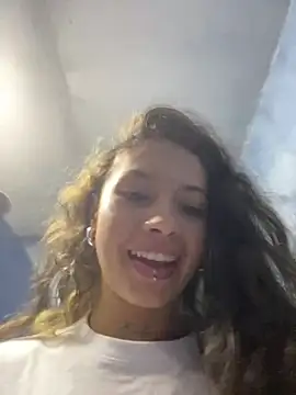 Snapshot of Andi9_ chatting on 02/16/25, 02:09 Andi9 online show from 02/16/25, 02:09