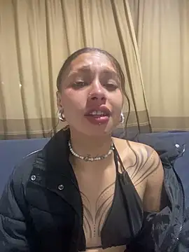 Snapshot of Andi9_ chatting on 01/23/25, 04:09 Andi9 online show from 01/23/25, 04:09