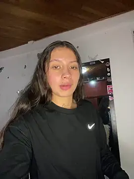 Snapshot of Andi9_ chatting on 03/21/25, 03:22 Andi9 online show from 03/21/25, 03:22