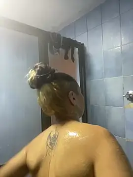 Snapshot of Andi9_ chatting on 01/11/25, 05:07 Andi9 online show from 01/11/25, 05:07