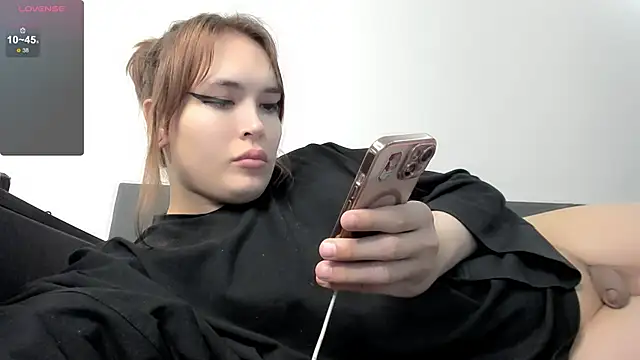 fem to online show from 11/04/25, 06:22