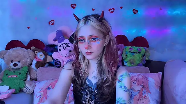Snapshot of _Devill_Baby chatting on 05/06/26, 07:45 Devill Baby online show from 05/06/26, 07:45