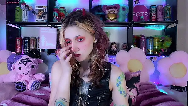 Snapshot of _Devill_Baby chatting on 07/19/26, 08:16 Devill Baby online show from 07/19/26, 08:16