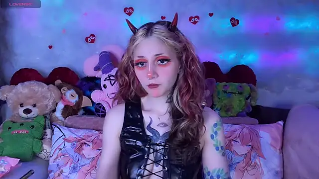 Snapshot of _Devill_Baby chatting on 05/05/26, 07:39 Devill Baby online show from 05/05/26, 07:39