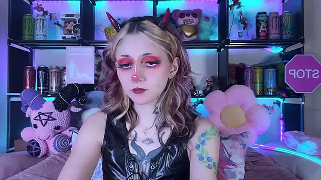 Snapshot of _Devill_Baby chatting on 05/25/26, 07:45 Devill Baby online show from 05/25/26, 07:45