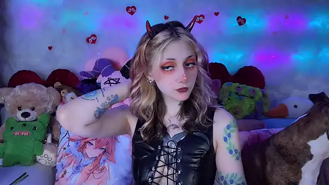Snapshot of _Devill_Baby chatting on 05/08/26, 08:45 Devill Baby online show from 05/08/26, 08:45