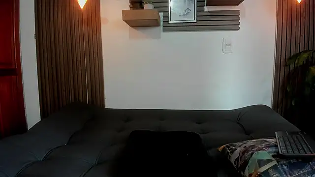 Snapshot of rihannagil chatting on 10/22/25, 03:22 rihannagil online show from 10/22/25, 03:22