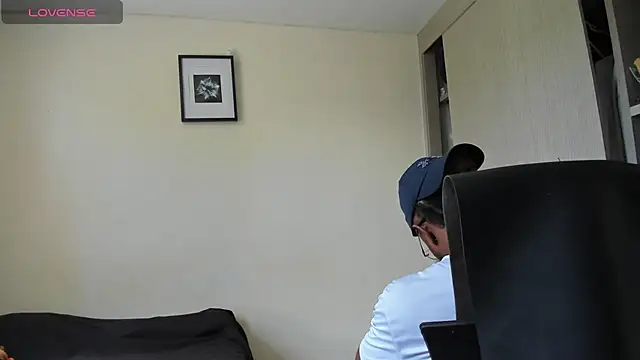 AdonisKnight online show from 09/15/25, 03:34