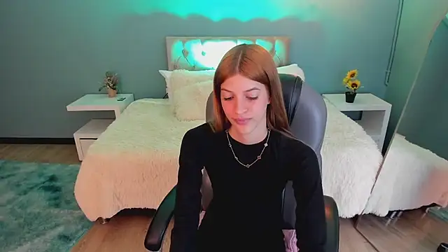 Nora Vennucci online show from 01/09/26, 08:05