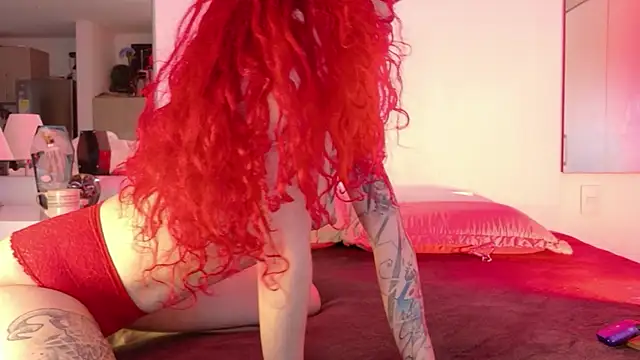 Borbala Iggy online show from 10/25/25, 10:32