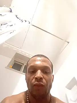 ottomusbrown online show from 12/22/24, 11:33