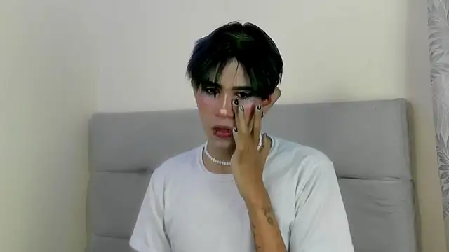 andrew uwu  online show from 03/22/26, 09:16