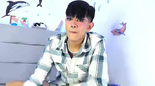 andrew uwu  online show from 12/07/24, 04:15