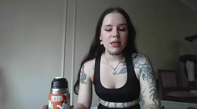 Snapshot of Donna_rv chatting on 02/28/25, 03:48 Donna rv online show from 02/28/25, 03:48