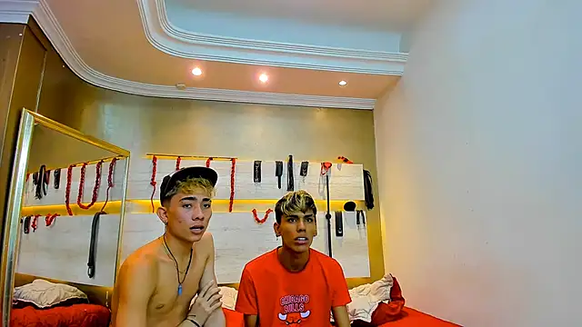 StrawwBoys online show from 01/23/25, 01:24