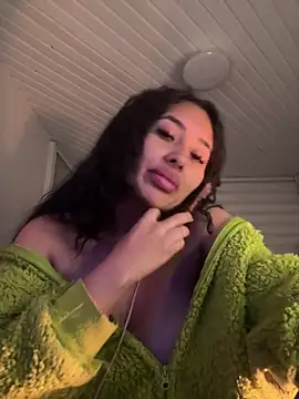 Snapshot of Anily_Lovely chatting on 06/10/26, 02:13 Anily Lovely online show from 06/10/26, 02:13