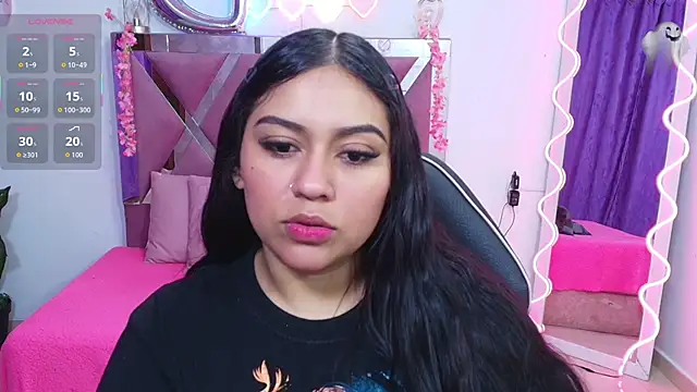 kendra tay online show from 11/04/25, 03:10