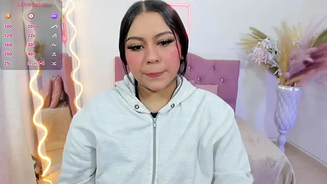 kendra tay online show from 11/29/25, 03:06