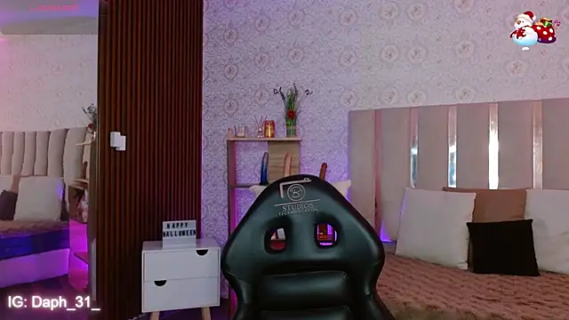 Daphnne tay online show from 11/12/25, 03:32