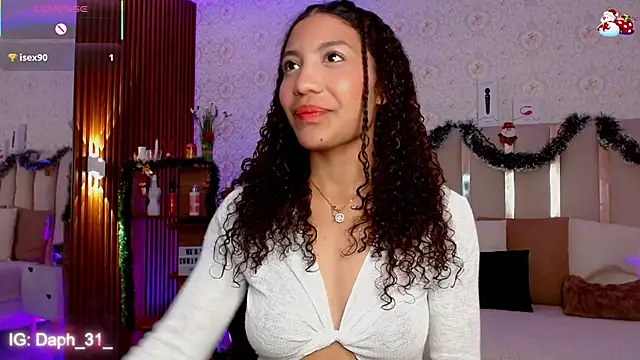 Daphnne tay online show from 11/24/25, 04:56