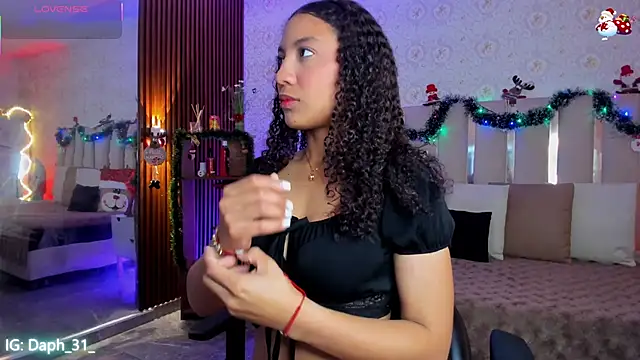 Snapshot of Daphnne_tay chatting on 01/11/26, 03:24 Daphnne tay online show from 01/11/26, 03:24