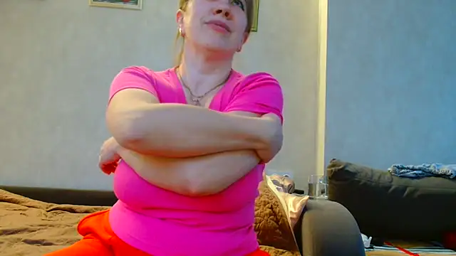 Brionia online show from 02/07/26, 02:36