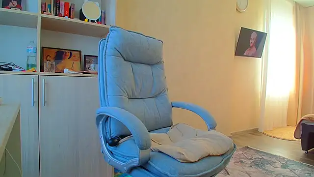 Brionia online show from 05/06/26, 05:33