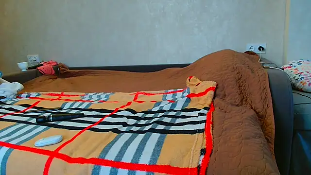 Brionia online show from 11/12/25, 05:22