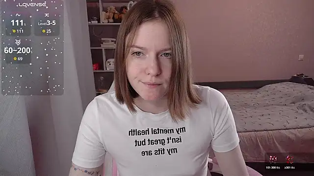 Snapshot of CassieJuice69 chatting on 12/05/25, 07:01 CassieJuice69 online show from 12/05/25, 07:01