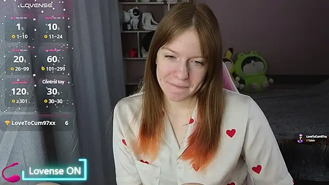 Snapshot of CassieJuice69 chatting on 02/16/25, 09:49 CassieJuice69 online show from 02/16/25, 09:49