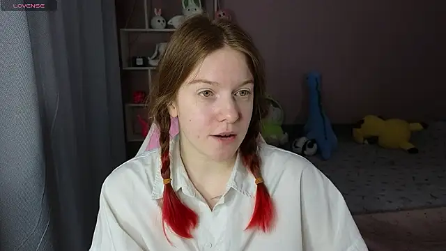 Snapshot of CassieJuice69 chatting on 12/04/24, 05:16 CassieJuice69 online show from 12/04/24, 05:16