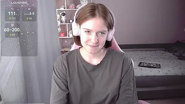 Snapshot of CassieJuice69 chatting on 10/05/25, 01:46 CassieJuice69 online show from 10/05/25, 01:46