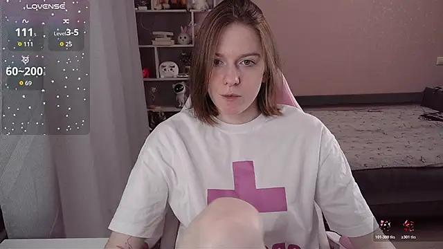 Snapshot of CassieJuice69 chatting on 12/01/25, 05:47 CassieJuice69 online show from 12/01/25, 05:47