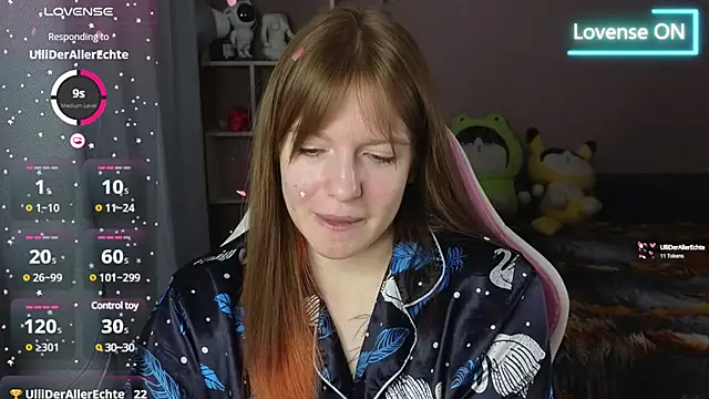 Snapshot of CassieJuice69 chatting on 02/17/25, 10:27 CassieJuice69 online show from 02/17/25, 10:27