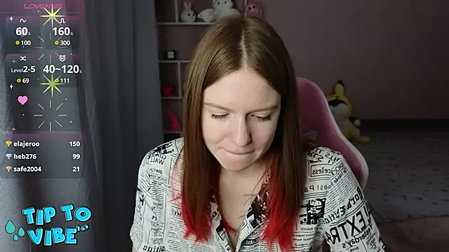 Snapshot of CassieJuice69 chatting on 12/10/24, 12:28 CassieJuice69 online show from 12/10/24, 12:28