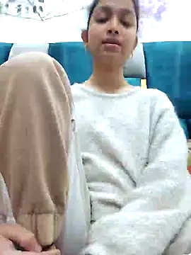 Aleena Rai online show from 02/11/25, 06:33